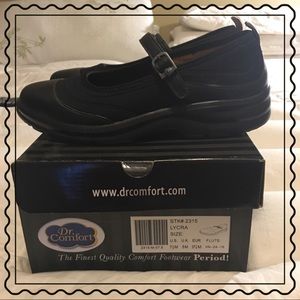 Dr. Comfort Mary Jane style shoes